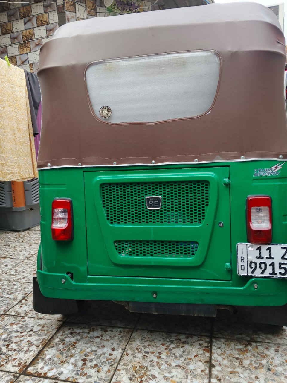 سلام عليكم تكتك البيع موديل 21 رقم وسنويه ارقام نكليزيه ربع مذب عليه تكتك جاهزه عله اخر حبايه كفاله عامه لا ضربه وآله صبغ معمر بيه بس دوس السعر 8200بيه مجال شي قليل بكاني بياع تقاطع درويش هاذه رقمي ***********
