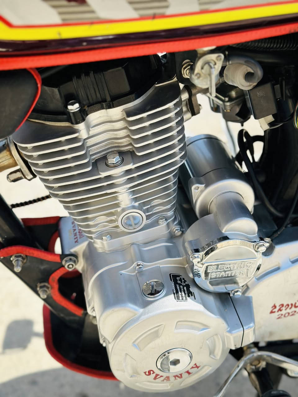 Saviny 2024 150cc
️ السَّلَاْمُ‌ ‌عَلَیْکُم‌  ئەم ماتۆڕەمان هەیە بۆ فرۆشتن مەکینە  150ی گەورە مەکەینەی بەس سەرەتاپتی کراوەتەوە بۆ تام ڤێرس سەوتی مەکینەو شانسی بەشەرتە ماڵێکی خاوێنە  مەنەفێس  و ئەقدی لەگەڵە کارەبای لایت و گێچ ئیشدەکات
شوێن قەڵادزێ
سعری کۆتای و قفڵی 580هەزارە
***********
