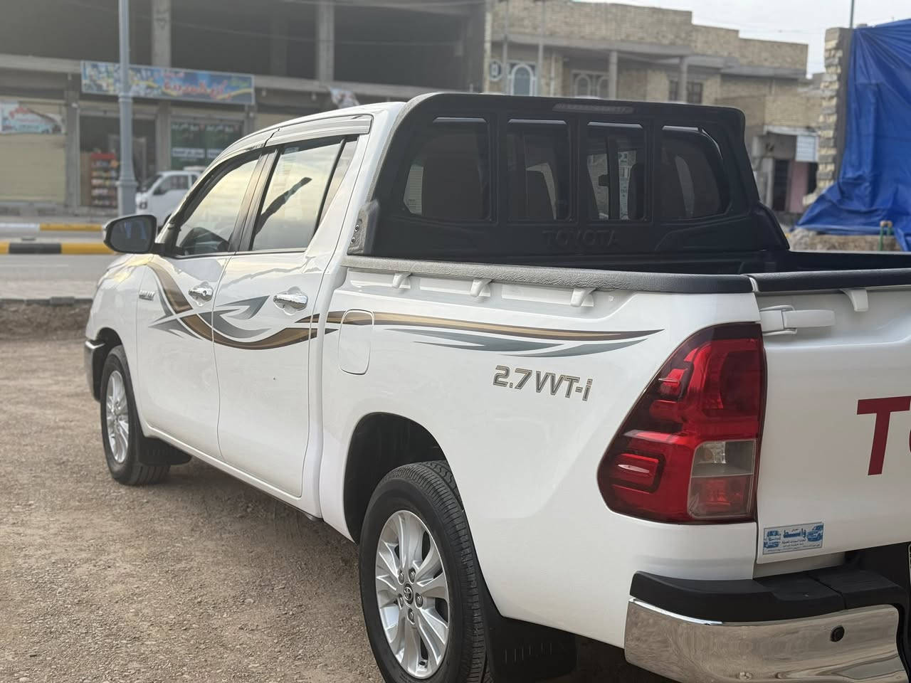 السلام عليكم بيك أب هايلوكس موديل 2017 مكفولة كفالة عامه كويتي باب اول مطلعها زيرو ع ايدي من مديلها فابلون الشركة قمارة وبنيد ماشيه 100 رقم واسط للاستفسار ***********
