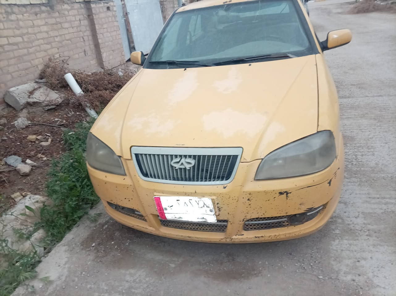 السلام عليكم ورحمة الله وبركاتة سيارة شيري كوين موديل ٢٠٠٩ لون اصفر رقم بغداد سنويه باسمي خاليه من الغرامات و الهيئه محرك كير كورله ابيع كوم حديد السعر ٢٥ وبيه مجال قليل رقمي *********** مكان السياره واسط قضاء الصويرة
