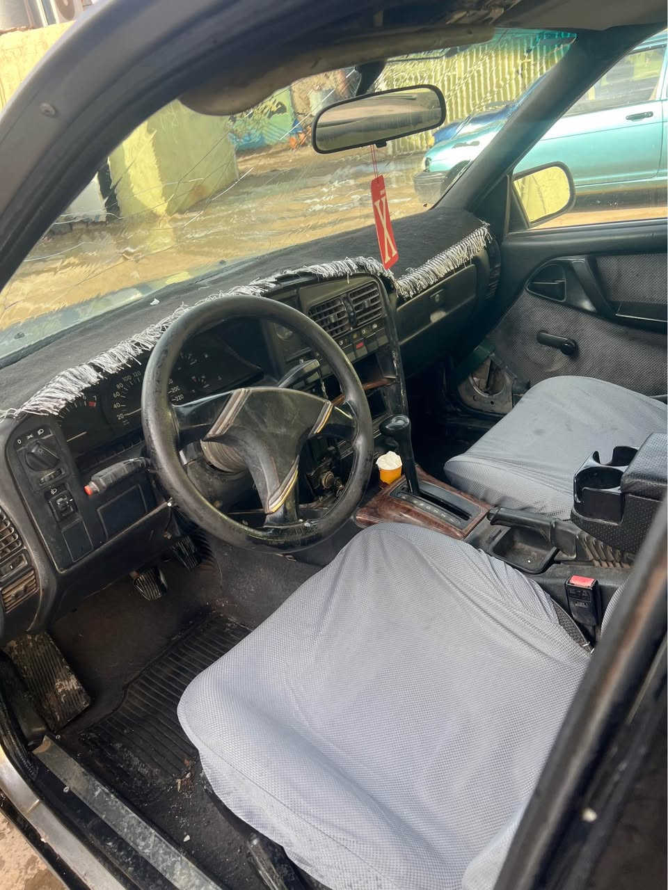 س ع 
اوبل اوميكا 
م1991
محرك كير ونجي 2500
رقم ديالى جديد بسمي لغايه2029
كير اوتماتيك 
سعر28 بي مجال
عنوان طوز خرماتو 
*********** كركوك, العراق
