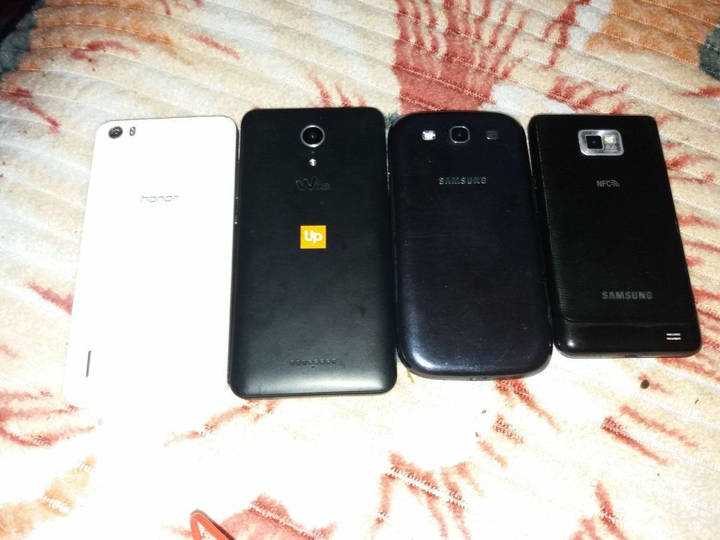 Samsung s3
wilko
honor
Samsung s2


**إذا كنت صاحب هذا الإعلان وتريد حذفه لأي سبب، رجاءا أرسل رسالة إلى الدعم الفني**