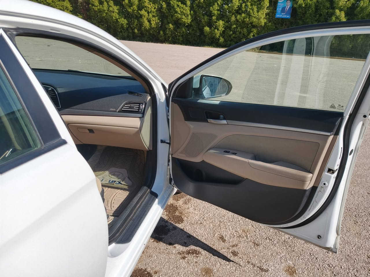 سلام عليكم
لانتره 2017امريكي رقم نجف دولي
حادث براكيت فقط  
مكينه2000دوش دواخل عسلي
سياره فول عده الفتحه 
بيها صبغ حزام أثر جراد
 وخالها فابيون بداية القماره وشويه بلتكمه 
معروف هذني مديلات يكشر صبغ
السعر 116وبيها مجال لشراي


**إذا كنت صاحب هذا الإعلان وتريد حذفه لأي سبب، رجاءا أرسل رسالة إلى الدعم الفني**