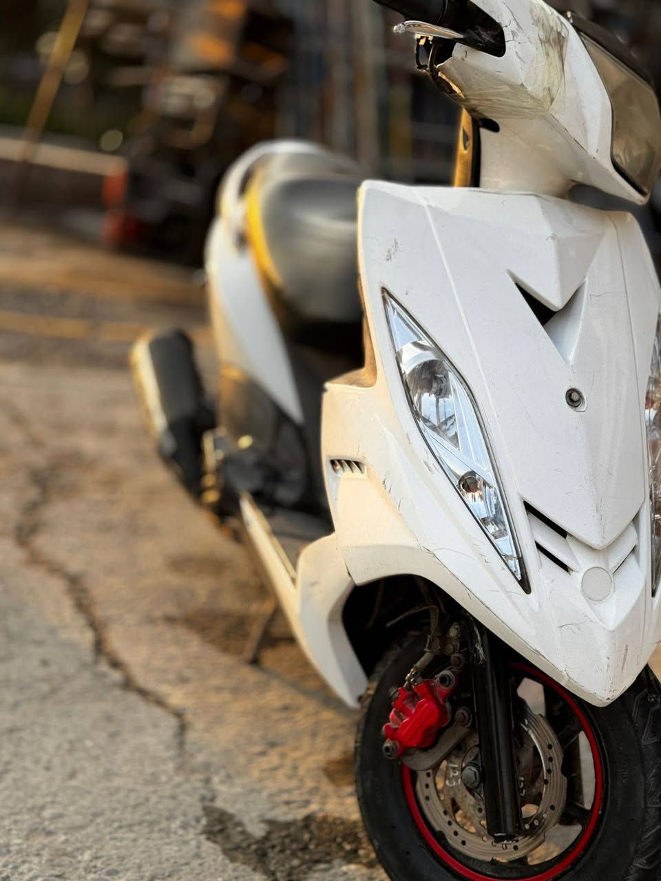 سلام عليكم دراجه جي تي ار للبيع
الدراجه بلادي مكينه ممفتوحه 

للستفسار اتصال علرقم 

***********
مكانيي بغداد الحريه 
السعر 800مجالل بسيط
