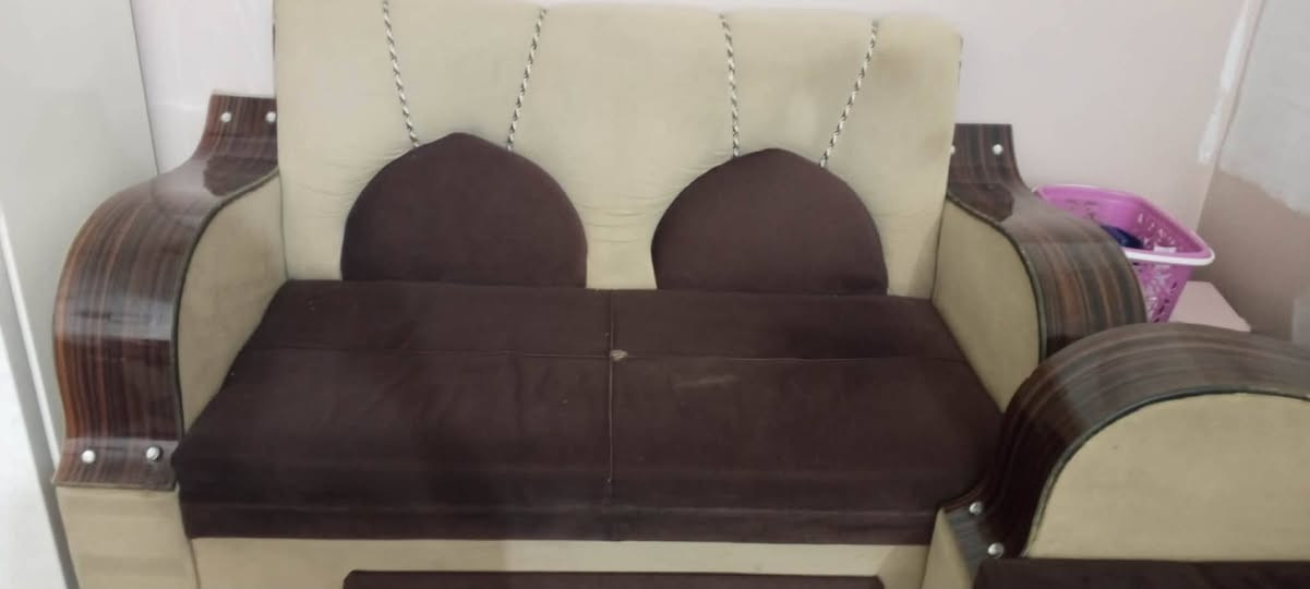 تخم 10 مقاعد سعره 175حي العسكري


**إذا كنت صاحب هذا الإعلان وتريد حذفه لأي سبب، رجاءا أرسل رسالة إلى الدعم الفني**