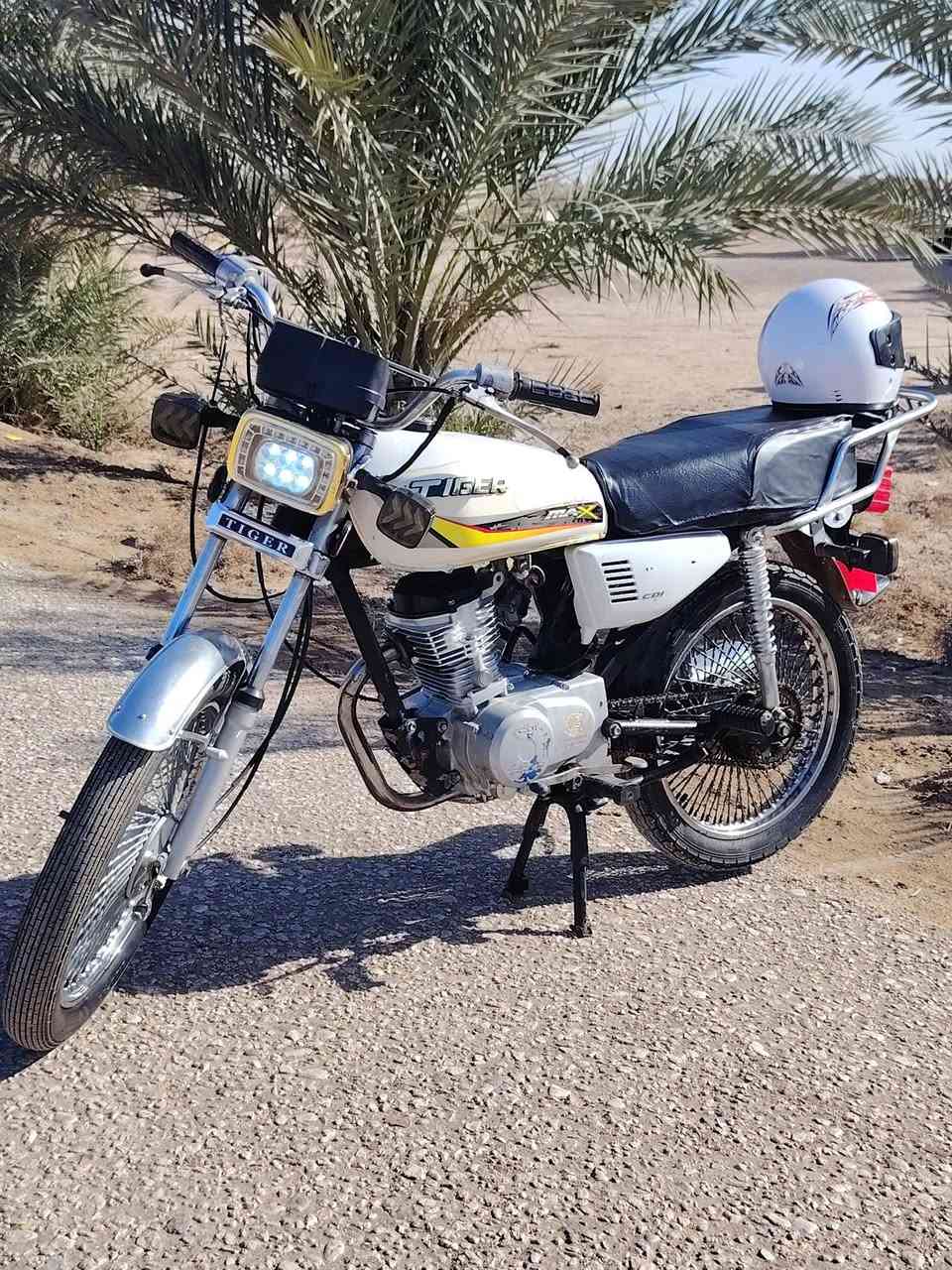 للبيع تايكر 2019محرك جديد تو مجفت اوراق اصولي
للبيع تايكر مكفوله اي نقص مابيها دراجه خير من الله كهربائية كله شقاله تخم تاير جديد دراجه نضيفه 
مكاني بابل الحمزه الغربي الغزالي ***********
