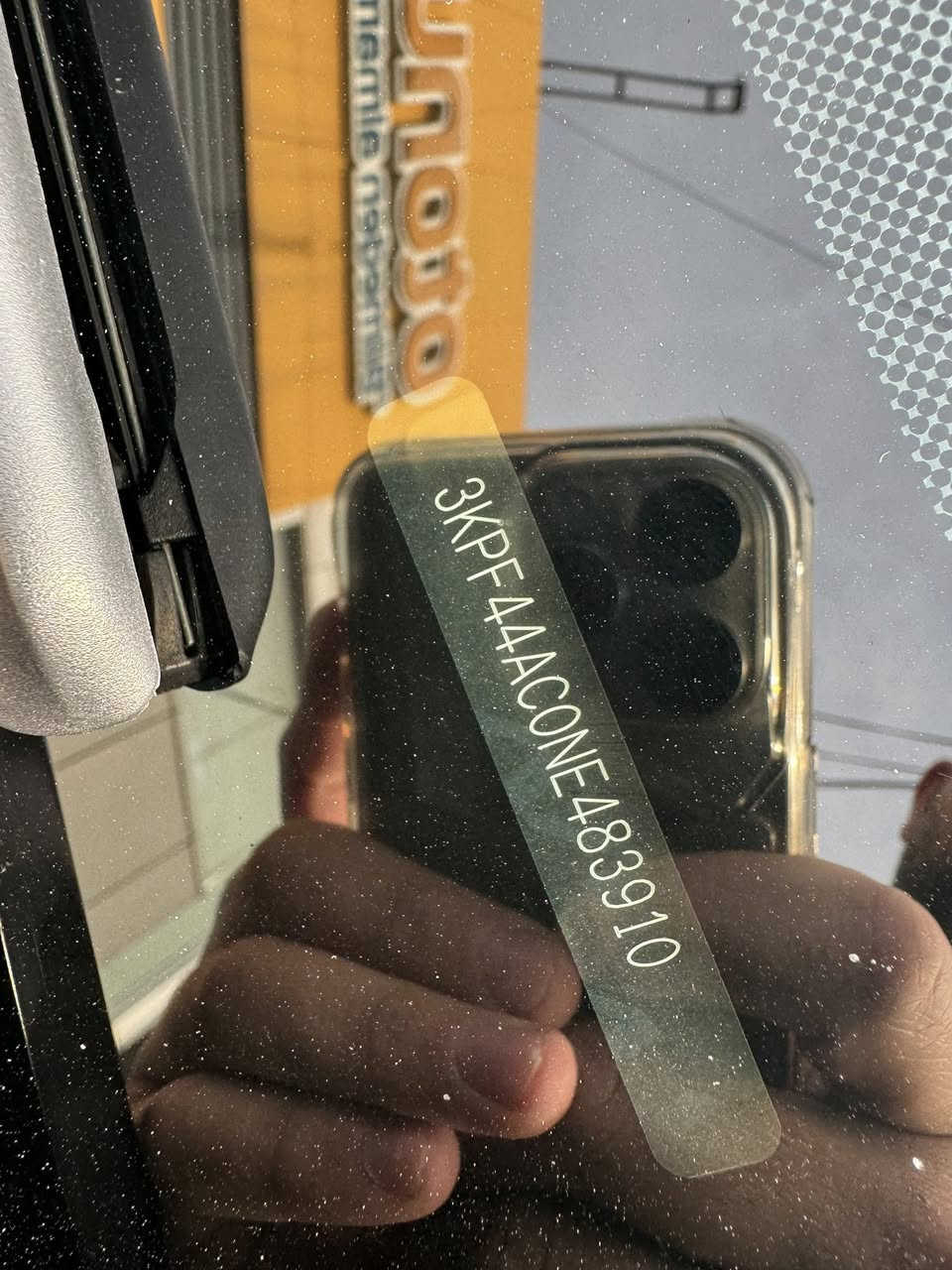 فورتي ٢٠٢٢ جي تي gt لون نفطي مميز 
محرك ١٦٠٠ توربو كير توماتيك  at ٨ نمر 
فول مواصفات عدا الفتحة  مقاعد جلد تبريد قطعتين رادارت ٣٦٠ تحديد مسار نقاط عمياء  هاند بريك بصمة اوتو هولد لايتات ٣ عدسات لد بك لايت لد وكثير مواصفات بعد.
حادث خفيف جدا جاملغ وحافة باب سايق صبغ 
بجم كبس حوض كبس 
ماشية ٤٤ ميل 
سعر ١٥٩ ورقة
مكانها الموصل 

*********** اتصال او واتساب
