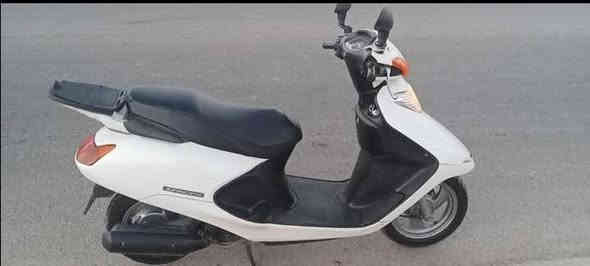 السلام عليكم للبيع دراجه سبيسي ياباني رمبه الدراجه نضيفه بمعنه الكلمه السعر ب1300العنوان/واسط/الكوت/الدجيلي للاتصال على الرقم الموجود ***********
