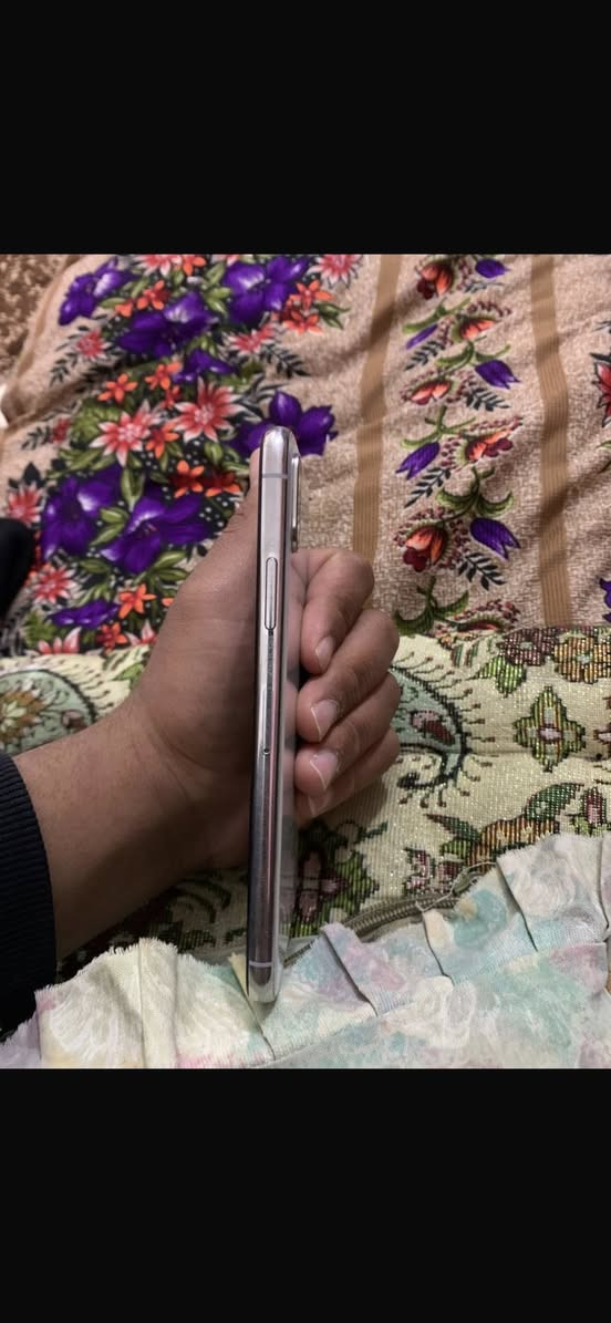 سلام عليكم جهاز اكس نضيف شرط عل حاسبه مابدل كلشي بس بطاريته نازله64 اما الجهاز كلشي مابي شرط النضافه السعر125 مكاني كركوك


**إذا كنت صاحب هذا الإعلان وتريد حذفه لأي سبب، رجاءا أرسل رسالة إلى الدعم الفني**