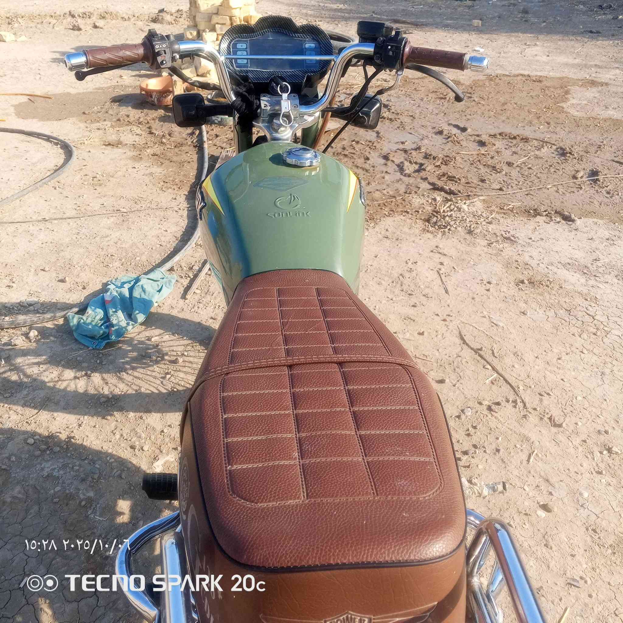 السلام عليكم دراجه اربعه كير باب اول موديل 24 ختم سونك الاصلي اوراق دراجه ماعايزه برغي شاشه عارض فيديو LED لون زيتوني المميز نظيفه كلش طالعه. ب شهر 12 سعر 675 وبيه مجال ***********
