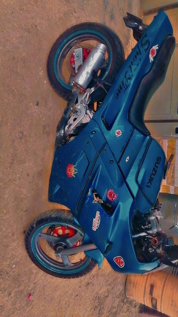 دراجه للبيع نوع ساسوكي ام الجنطه نضيفه مكان الرمادي
يراهم امراوس دراجه خير من الله أوراق بيهه و مكمركه شعدك نزل والرزق على الله التواصل ***********
