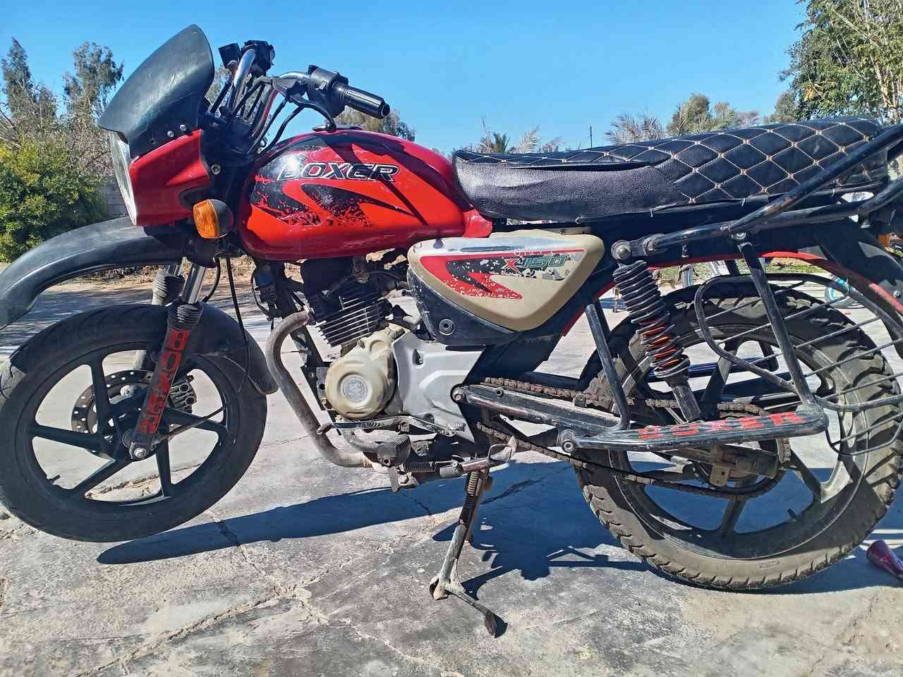 دراجه بوكسر للبيع بيهه دخانه ومحركهه بي صوت كلك رايدهه 275  وبيهه مجال  مكان خانقين


**إذا كنت صاحب هذا الإعلان وتريد حذفه لأي سبب، رجاءا أرسل رسالة إلى الدعم الفني**