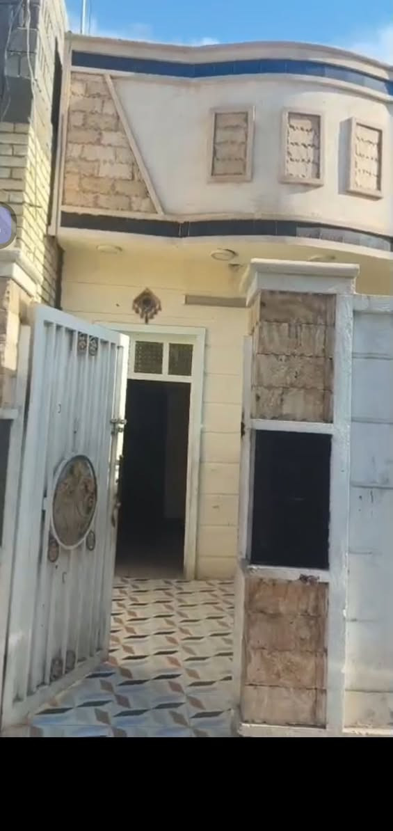 بيت للبيع او مراوس مساحته خمسه 70 ابو زراعي عنوان فلوجه حي الجولان قرب جامع يبي الله يونس سعر 40
   رقم الهاتف***********
