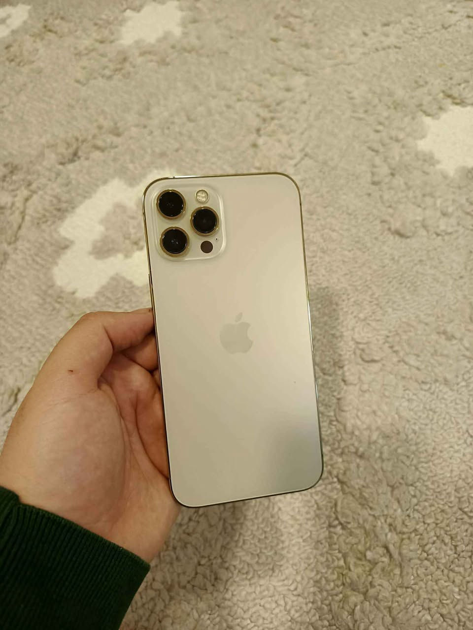 ئايفؤن 12 پرؤماكس 256 دوو سيم ZZA پاتري 77  گؤلده نه كراوه ته نيا گلاسه كه ي دوو درزي هه يه كيشه نيه بؤئيش كردن به شرتي يه ك مانگ
***********
سعري 280$ تؤزيك معامه له السليمانية, العراق
