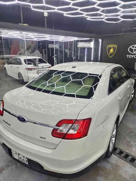 سلام عليكم 
فورد تورس للبيع موديل 2012
مكينه 3500كطن داخلها مابيها اي شي  
صدر جديد سياره رادار شفتات تحكم ستيرن 
شاشه سياره محدثه بجم وبنيد 
حادثها خلفي جاملغ يسرى 
وباب سايق 
تخم تاير 
داخله حمام ونانو سيراميك 
بضمان 
مابيها اي نقص كير مكينه صدر خير من الله 
رقم بغداد مميز باسمي 
سعر 115 بغداد ابو غريب حي تميم 
بسعر النترا والله 
وبلعافيه على الياخذها 

***********
