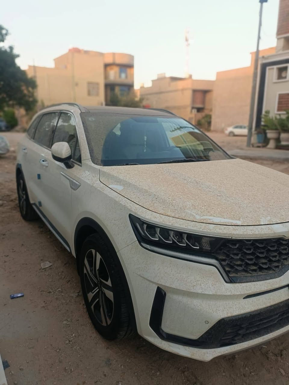 سلام عليكم 
سورنتو 2023
                                                                                                                                    4xاعلى فئه بل سورنتو 
رقم بغداد باسمي
ماشيه 49 الف

مكاني كربلاء 
هذه رقمي ***********
