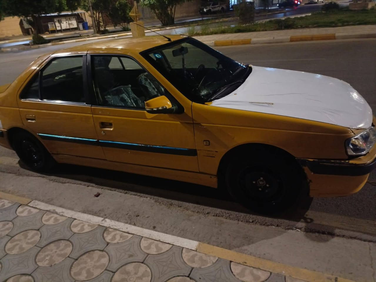 بيجو بارص موديل 2012سنويه 2030 رقم نكليزي سياره خير من الله كير ومكينه بيه جاملغ مبدل مال سايق سعر  32وبيه مجال للشراي ***********
