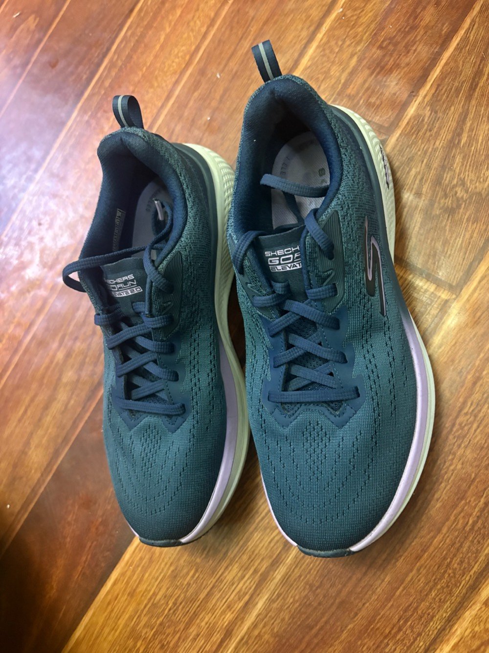 سكيتشرز الاصلي الفتنامي من امريكا 