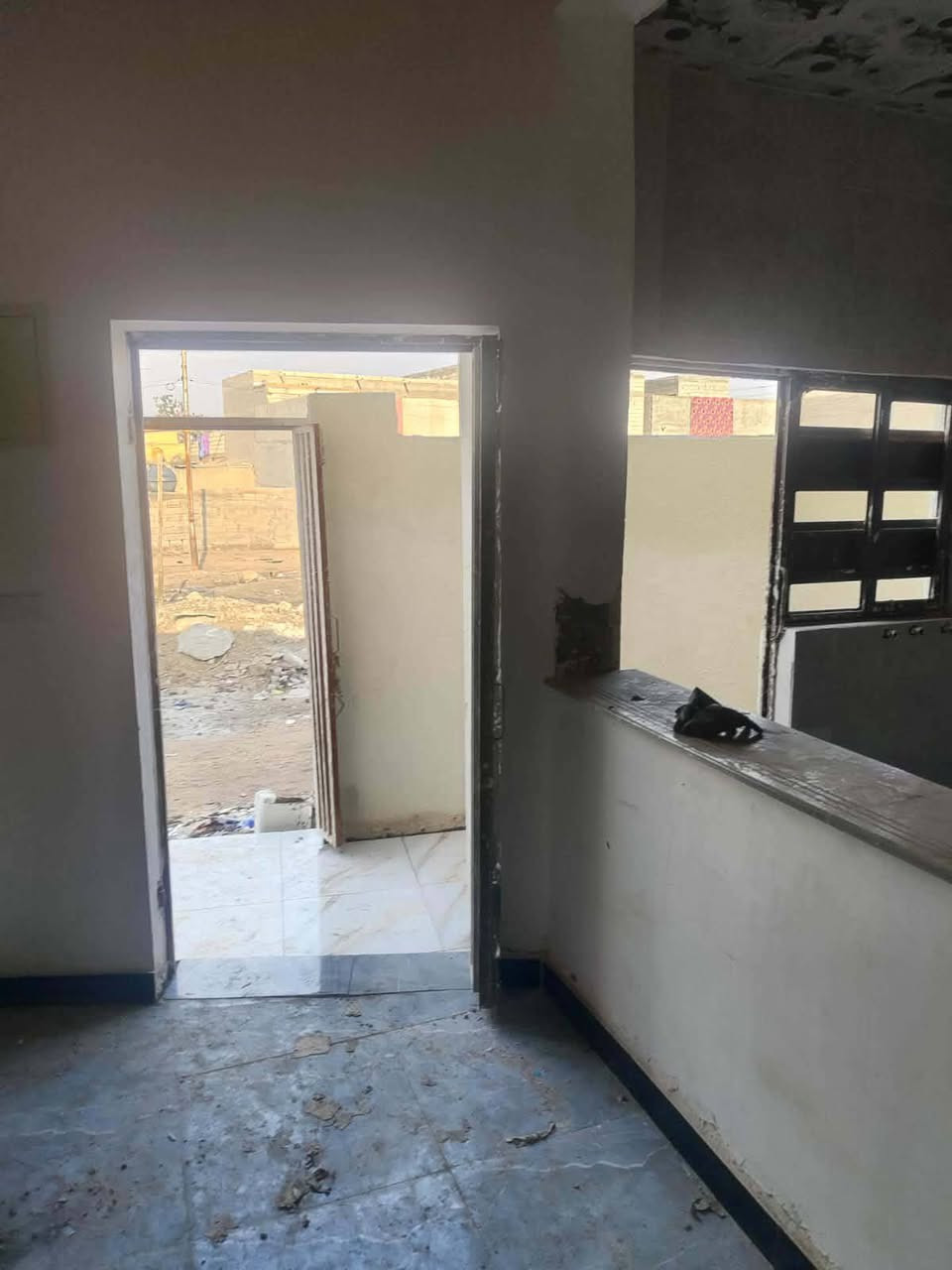 💰 45 مليون دينار عراقي و قابل للتفاوض
📢 فرصة للبيع – دار سكني جاهز في أبو الخصيب (أبو جوزي)
🏡 دار للبيع بمساحة 100 متر مربع (10×10)
📍 الموقع: أبو الخصيب – أبو جوزي، يبعد تقريباً 1 كم عن الشارع السايدين
للاستفسار تواصل معنا ع هذا الرقم 
***********
