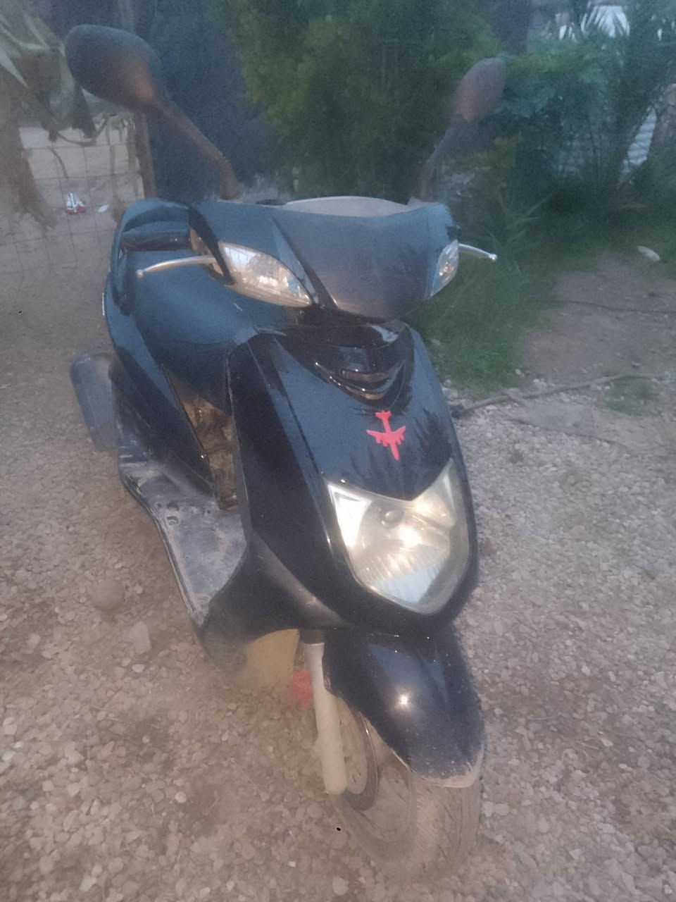 دراجة سكنس نثية كوري 550 وبيها مجال 
يرادلها ترتيبات بسيطة
***********  وات ساب
