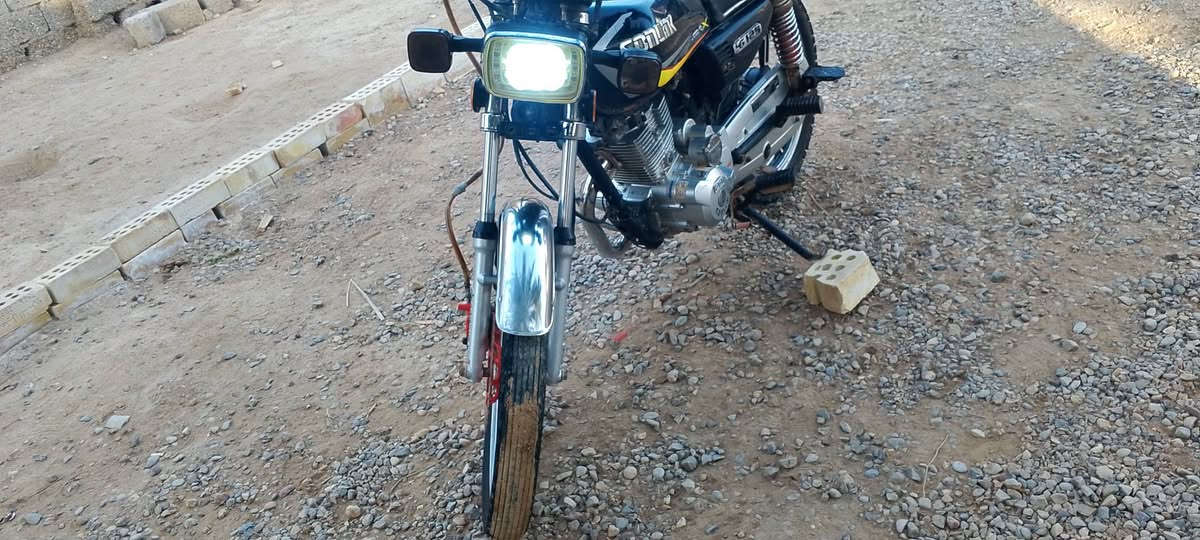 سلام عليكم دراجه 5كير موديل 23اوراق كامله مكاني بغداد تقاطع النهروان لاستفسار ***********
