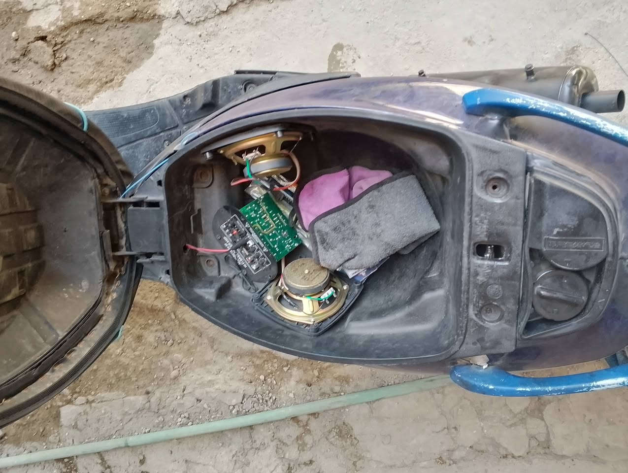 دراجه  ماكس قشما راضيه نضيفه السعر 350الف المكان بغداد الدور التلفون.   ***********
