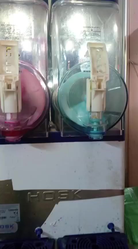 السلام عليكم من رخصة الادمنية الكرام
مكينة ازبري 2 حوض نوع هوسك HOSK تركي اصليه وبيه ضمان مستعمله أقل الموسم العنوان جسرديالى القديم /المخازن للاتصال *********** السعر مليون وبيها مجال وياها هدايا أقداح وقبق وكصب ومواد ازبري اصليه والوان غذائية .
