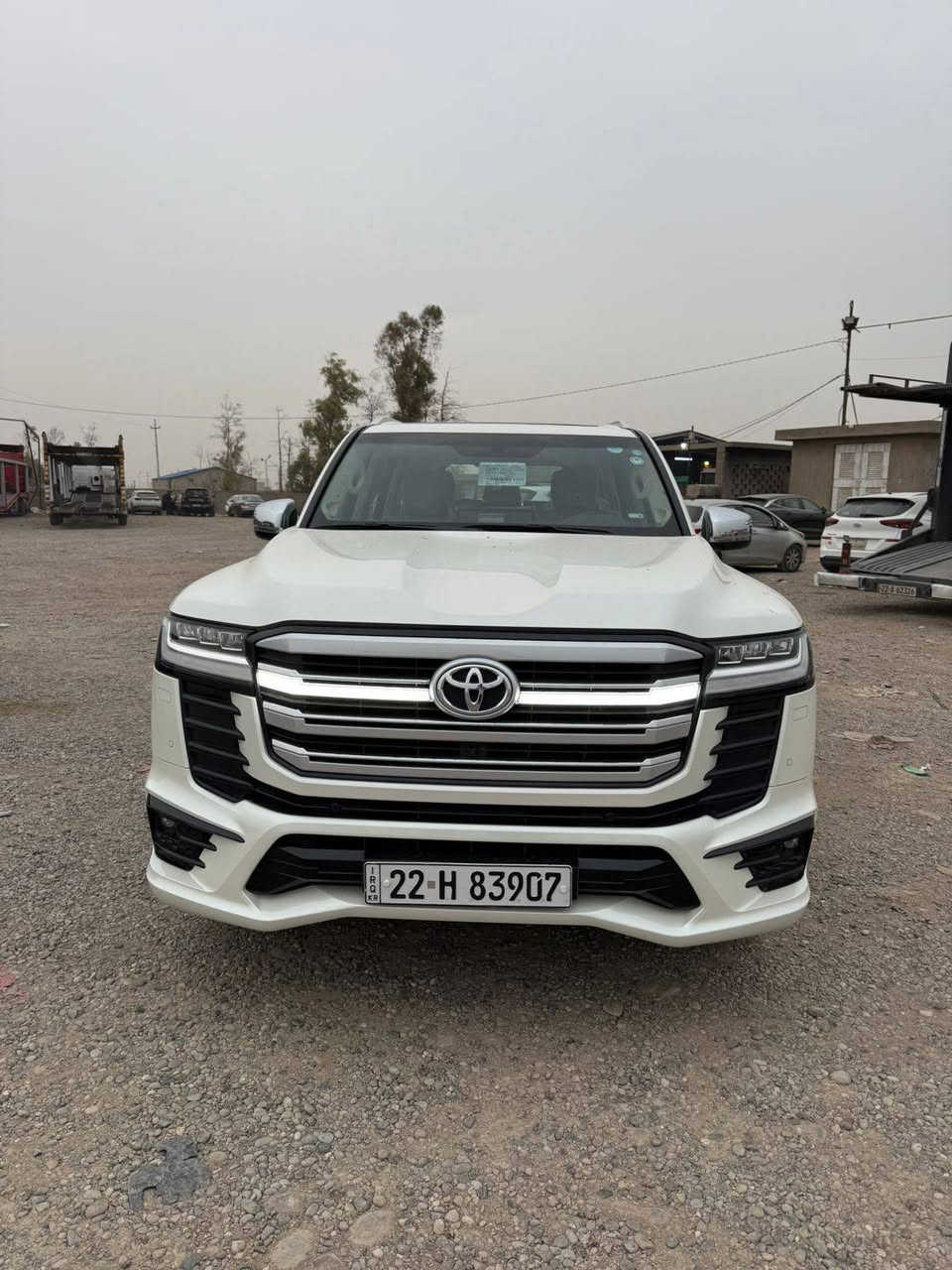 لاندكروز VX LIMITED 2023اصلي وكالة SAS
سيارة مكفولة كفالة عامة من كلشي 
ماشي  8000KM حقيقي كلشي بشرط فحص 
السيارة مواصفات معروفة شاشات اصلية ايبات 
كشن تفئه وتبريد وخزن ميموري 
وشاشه دجتالت 

تحويل ثاني يوم 
مكان سياره اربيل 

رقم صاحب السيارة 
***********
