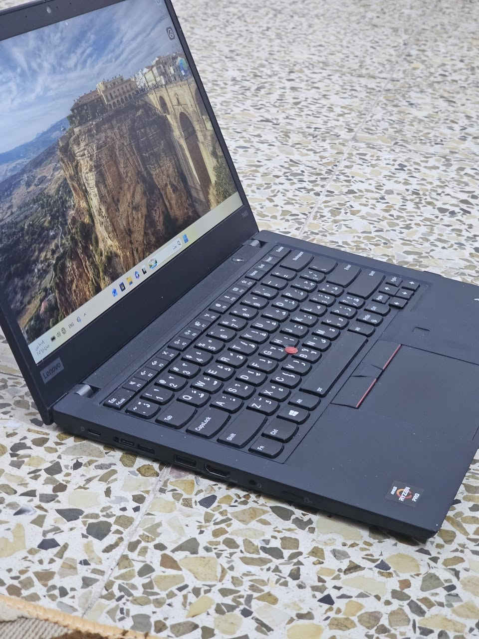 السلام عليكم لابتوب للبيع
لابتوب للبيع المواصفات:
المعالج : ryzen 7 pro 3700u
كارت شاشة داخلي ٢ كيكا : vega 10
الرامات : ١٦ كيكا
الذاكرة : ٢٥٦ ssd
شاحنة : type-c
تحتوي منفذ lan 
السعر 350 الف


**إذا كنت صاحب هذا الإعلان وتريد حذفه لأي سبب، رجاءا أرسل رسالة إلى الدعم الفني**