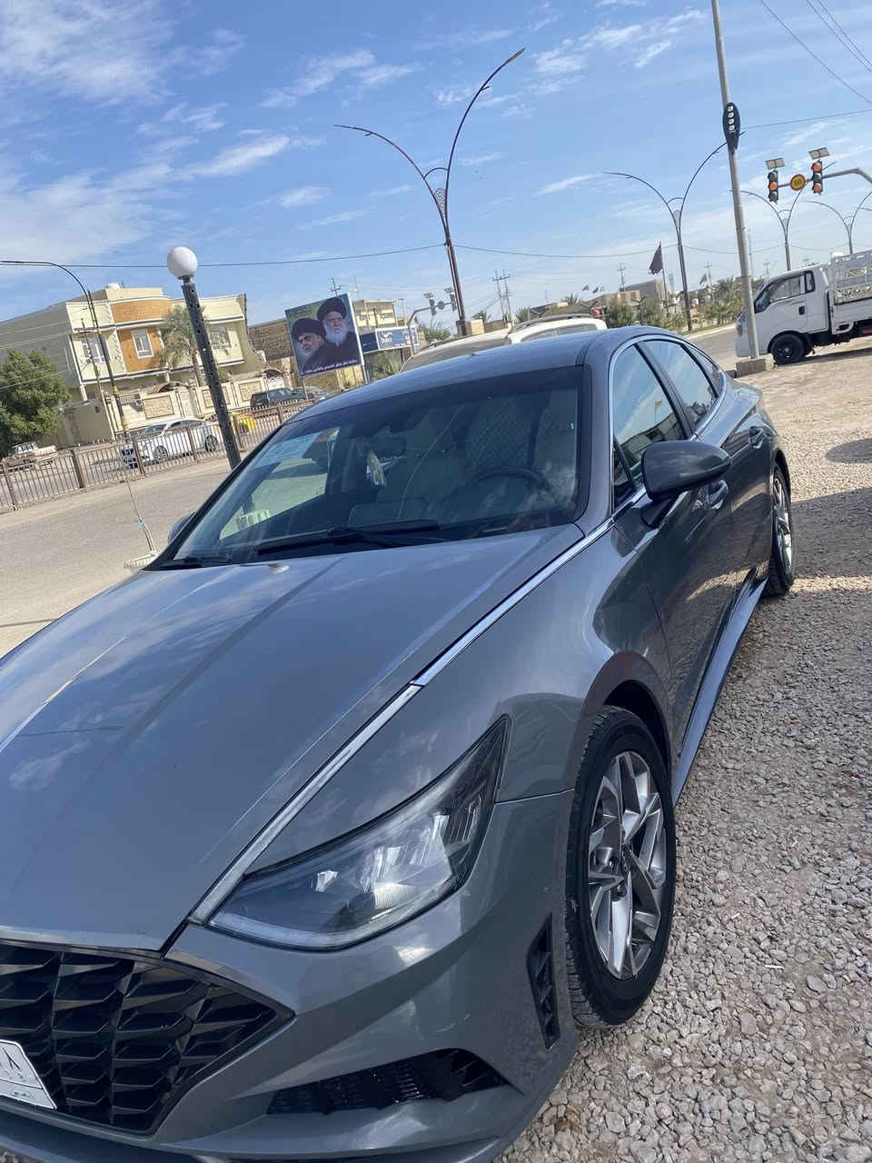 سوناتا ٢٠٢١  كير ومكينه شرط 

مكينه ٢٥٠٠ 

حادثه جاملغ وبنيد 

سياره فول عده الفتحه 

وكاله عامه بسم المشتري  

مكاني رميثه 

السعر /١٥٥   وبيهه مجال لشراي 

الهاتف/‭٠٧٨٦ ٤٩٥ ٨٠٦٦‬
