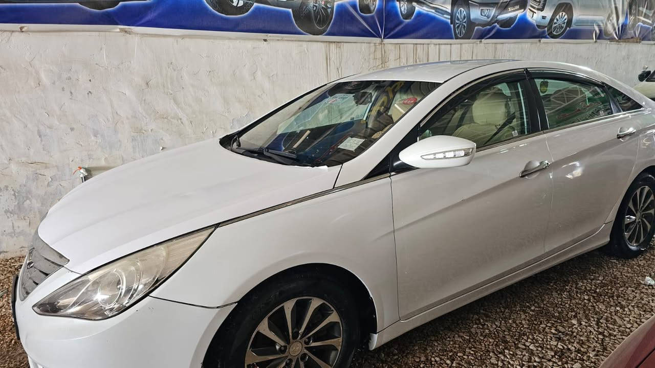 سلام عليكم.
سوناتا موديل 2014 رقم بغداد نكليزي  بسمي مداور ثاني يوم /اخوان سياره بيه 3قطع جاملغين وبنيد بدون دواخل سياره جازه حداديه مكينه كير تبريد كله فول وشغال المكان بابل الحله سياحي 
رقم تلفون [***********
