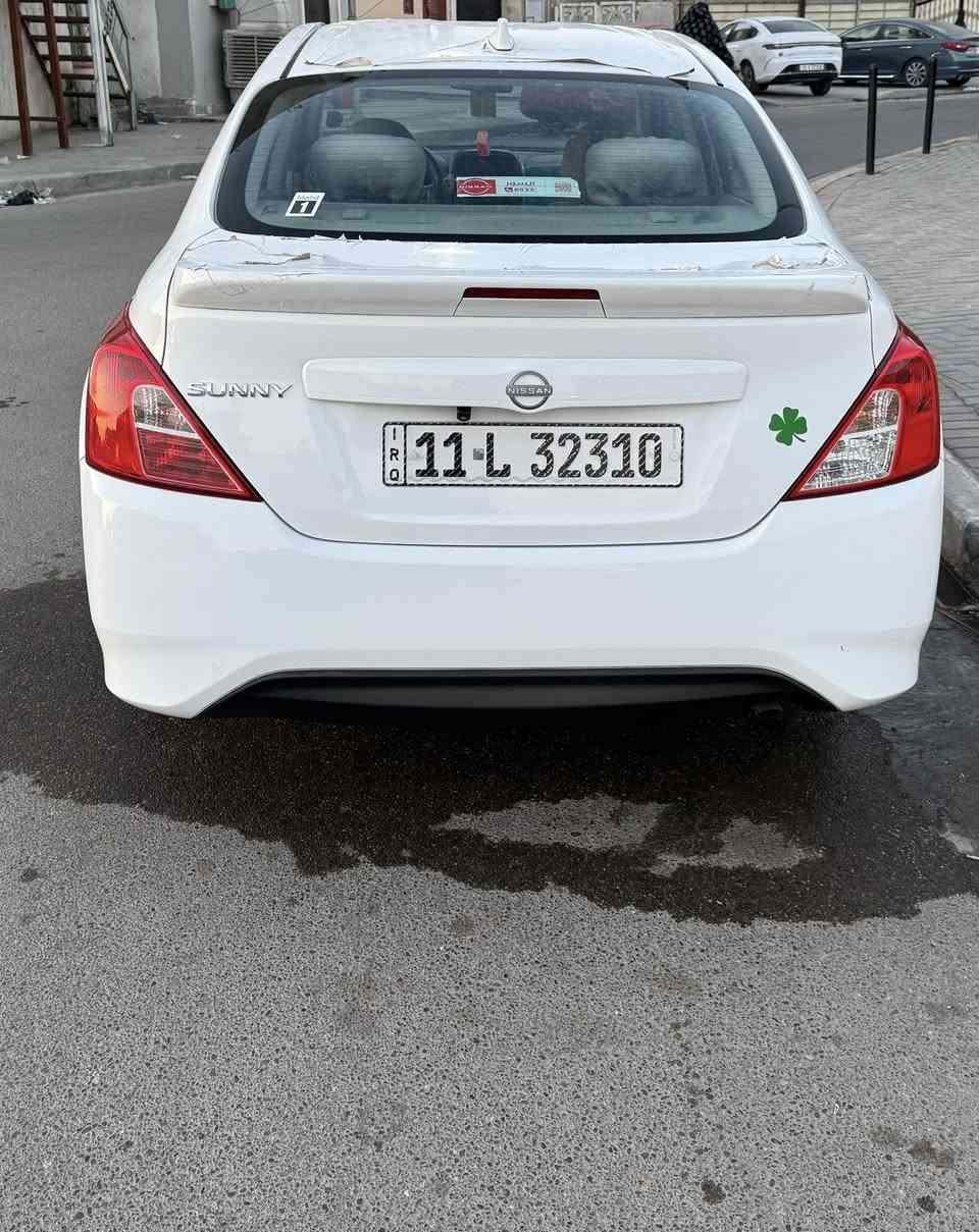 نيسان ( سني ) هندي 
موديل 2024 
ضمان شركة السور 
ماشية (19 الف)
شاشة                               
كامره 
تحكم ستيرن 
يدات  نكيل
حساس تاير 
دبل ايرباك 
بلوجكتور 
 بنايلون الشركه

***********📞

