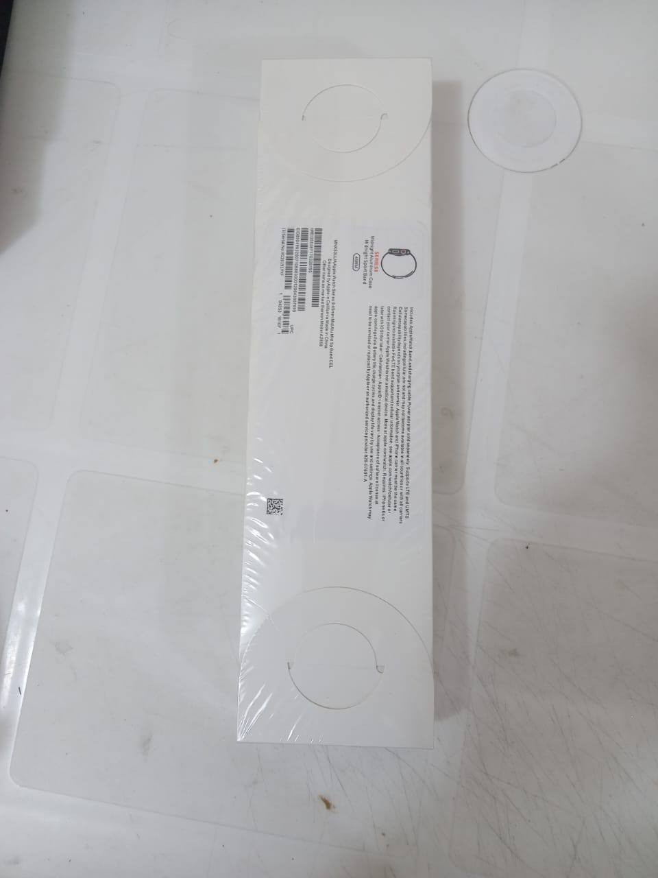 متوفر ساعه ابل الي يعرفه كوبي او اصليه يكلي لان كبس  حرامات اخربه


**إذا كنت صاحب هذا الإعلان وتريد حذفه لأي سبب، رجاءا أرسل رسالة إلى الدعم الفني**