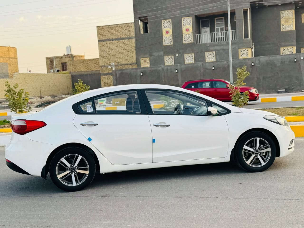 سيراتو 2015 حره تحويل مباشر ذي قار وارد خليجي مكفوله ضربه صبغ تبديل كفاله عامه سياره جديده وجاهزه محرًك كير حداديه تبريد حجم المحرك 1600 موصفات حساسات تحكمات استيرن  ويل كب مكاني ناصريه السعر 128 وبيه مجال الاتصال
 ‭***********
