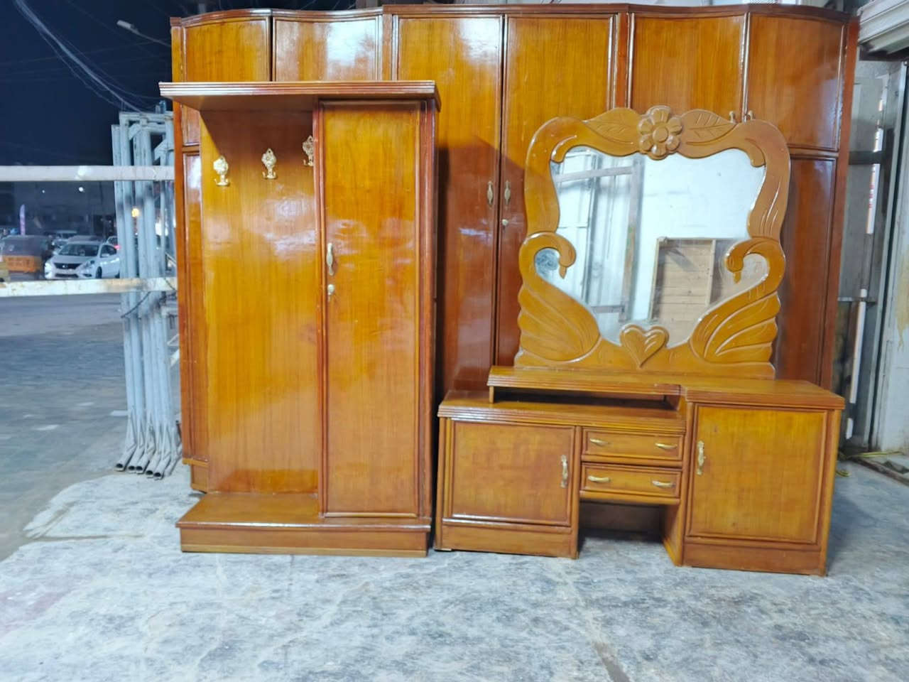 الحجز لاسرع 🍁 💥 
غرفه صاج للبيع مستخدم نظيف 
صبغ جديد يدات جديده قفاله جديده 
سعر مناسب جدا 550 سعر ثابت 
توصيل بغداد ومحافظات بكروه عنوان الأمين الثانيه


**إذا كنت صاحب هذا الإعلان وتريد حذفه لأي سبب، رجاءا أرسل رسالة إلى الدعم الفني**