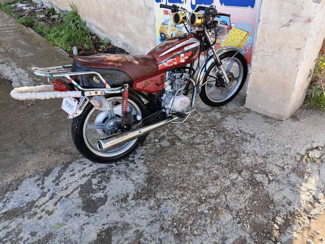 سلام عليكم شباب دراجه للبيع موديل 19  مكاني ديالئ جديد الشط السعر 425 وبيه مجال *********** اتصال وتساب
