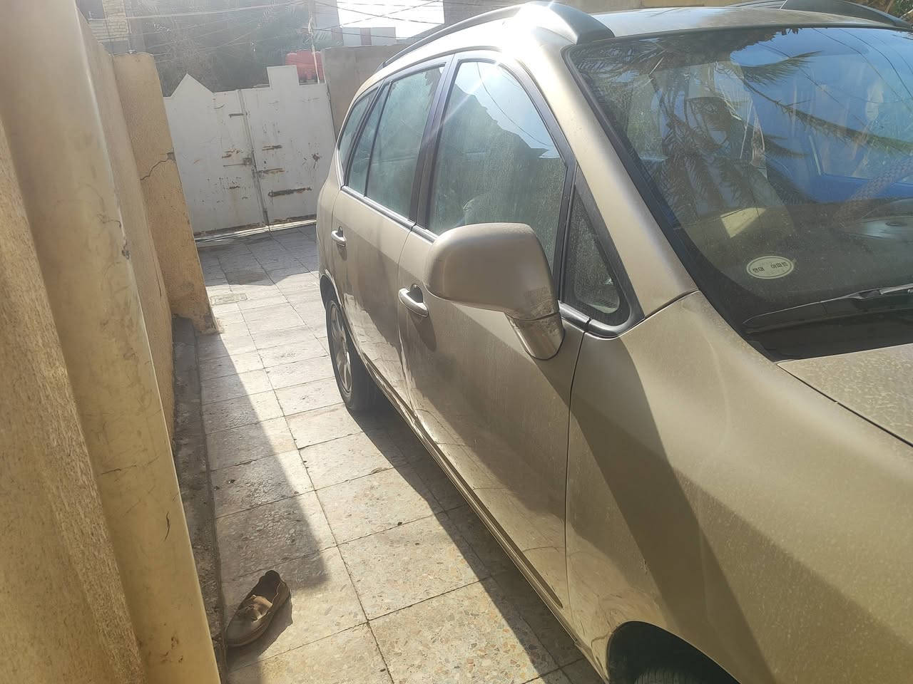 سلام عليكم سياره روندو  2008  وارد امريكي جاملغ وبنيد  وبيه صبغ اثر شخوط بدون دواخل  جاهزه السياره رقمه بابل  السعر 88وبيه مجال السياره في كربلاء المقدسة الاتصال ***********
