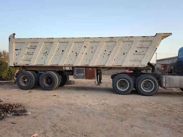 للبيع  موديل 2007 عربانه جديده ومكفوله من كلشي شرط تشتغل عل الزفت. ذرعه 33 متر. بل الكبان اخف من العلم . كاعيه نظام مايلر.
***********
