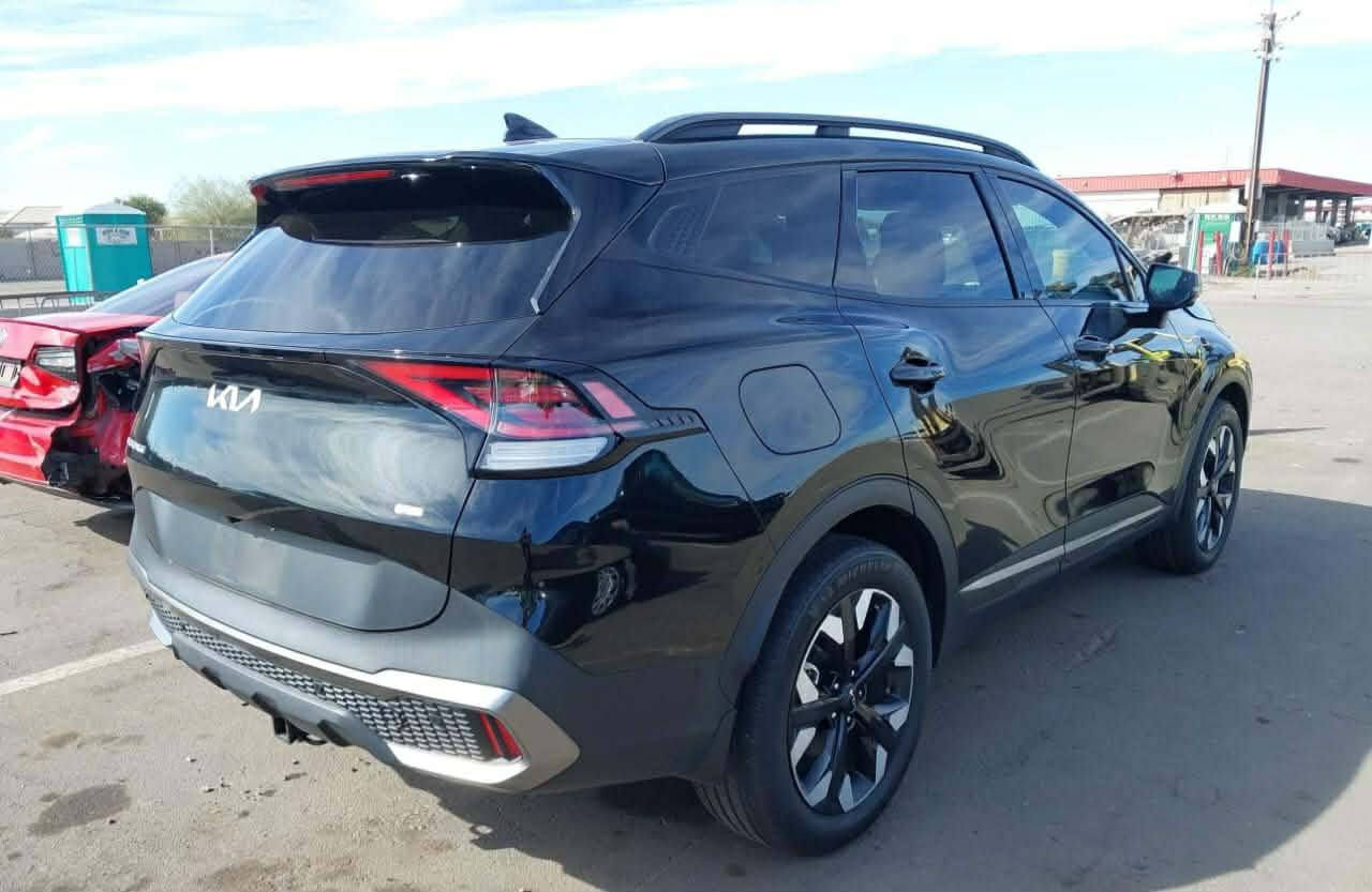 كيا سبورتج Prestige موديل 2023 – وارد الولايات المتحدة
اللون: أسود لامع
الفئة: Prestige – أعلى فئة تجهيز
أنظمة القيادة والطاقة:
– نظام هجين متكامل بثلاثة أوضاع تشغيل:
1. محرك بنزين
2. نظام هايبرد
3. نظام كهربائي Plug-in قابل للشحن الخارجي
المواصفات والتجهيزات:
– فول مواصفات بدون نقص
– تجهيزات Prestige الكاملة (أعلى رفاهية وأمان وتكنولوجيا)
– استعمال نظيف ومسافة مقطوعة 45,000 كم فقط
الوضع القانوني والملكية:
– السيارة باسم المالك مباشرة
الموقع: بغداد
الملاحظة الفنية:
– حادث جاملغ على جهة السائق، معالج بشكل مهني وموثق

للتواصل: ***********
بسعر مناسب
