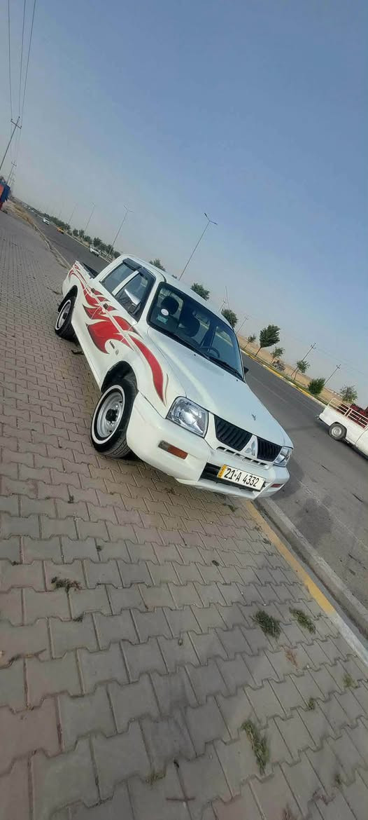 سلام عليكم 
مسيوبوشي قذافي 2005 
بدون ضرر بيه بس نص جامرلغ صبغ 
و بيه مكانات قليله بارد 
محرك بلاد 
گیر محرک کهربائیات کله شرط 
تایرات جدید باتری جدید 
سنویه جدید 
بيه کوبون بانزین 
رقم جدید رقم ممیز 
للبیع او مراوسه بقمارة سعره ۹۰ بیه مجال 
اذا مو شرای لاتزعجنا 
***********
*********** كركوك, العراق
