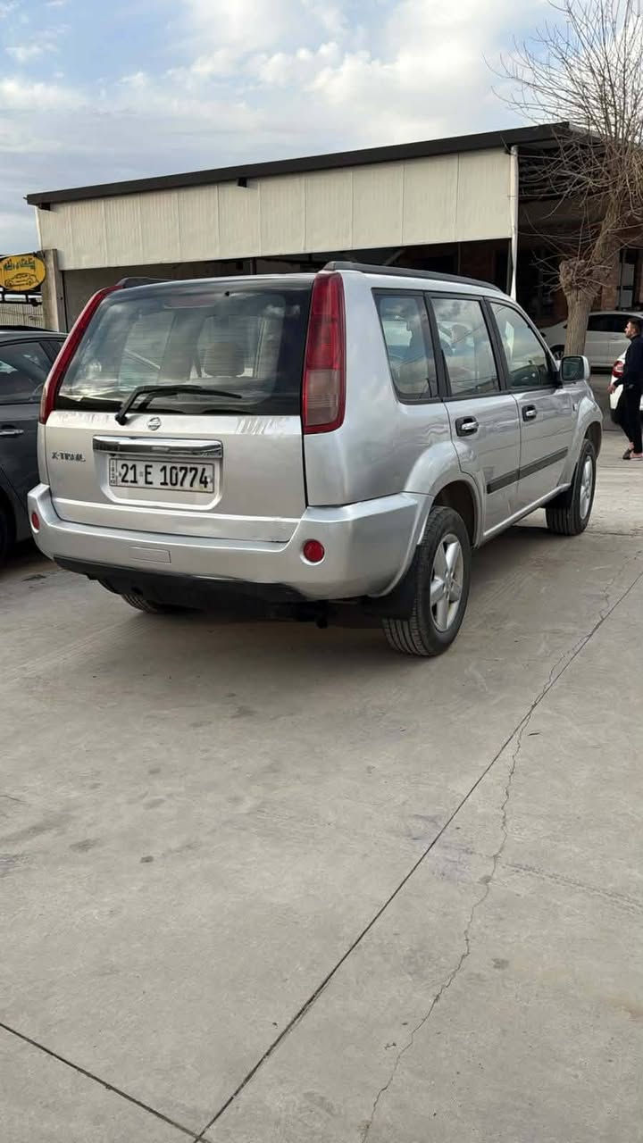 نیسان ئێکستڕاڵ ٢٠١١ دەبڵ ئەکسلە مەکەینە ٢.٥ سەنەوی تا ٢٠٢٧تازەیە ساڵێلی ماو کاڵ بونەوەی هەیە بۆیاخ ٣پارجە لەسەر کاڵ بونەوە چوار تایەی تازەی لەژێردایە . .٨٨ وەرەقەو معامەلە شوێن سلێمانی بۆ پەیوەندی. ..*********** السليمانية, العراق
