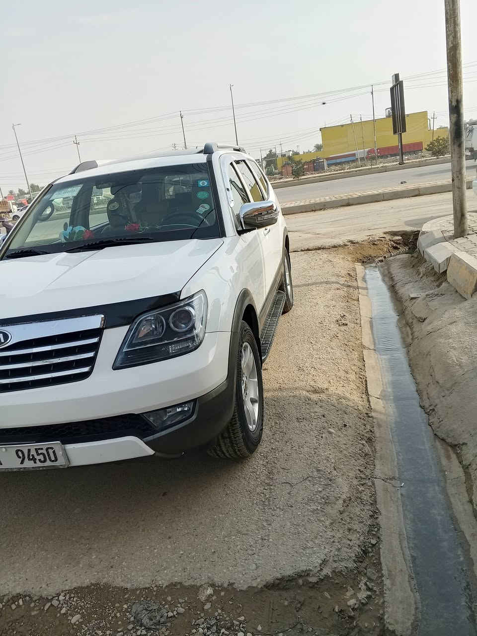 سلام عليكم مهافي للبيع موديل 2014
مكينة كير كفاله فول مواصفات ماعدا الفورويل 

صدر امامي خلفي جديد دبلات لاندكروز 

لايتات زنون سيارة كفاله ماعدا شبر بلجاملاغ 

رقم ديالى مشروع وطني بسمي 

السعر 170 وبيها مجال 

مكان ديالى بعقوبة 

رقم الهاتف ***********
