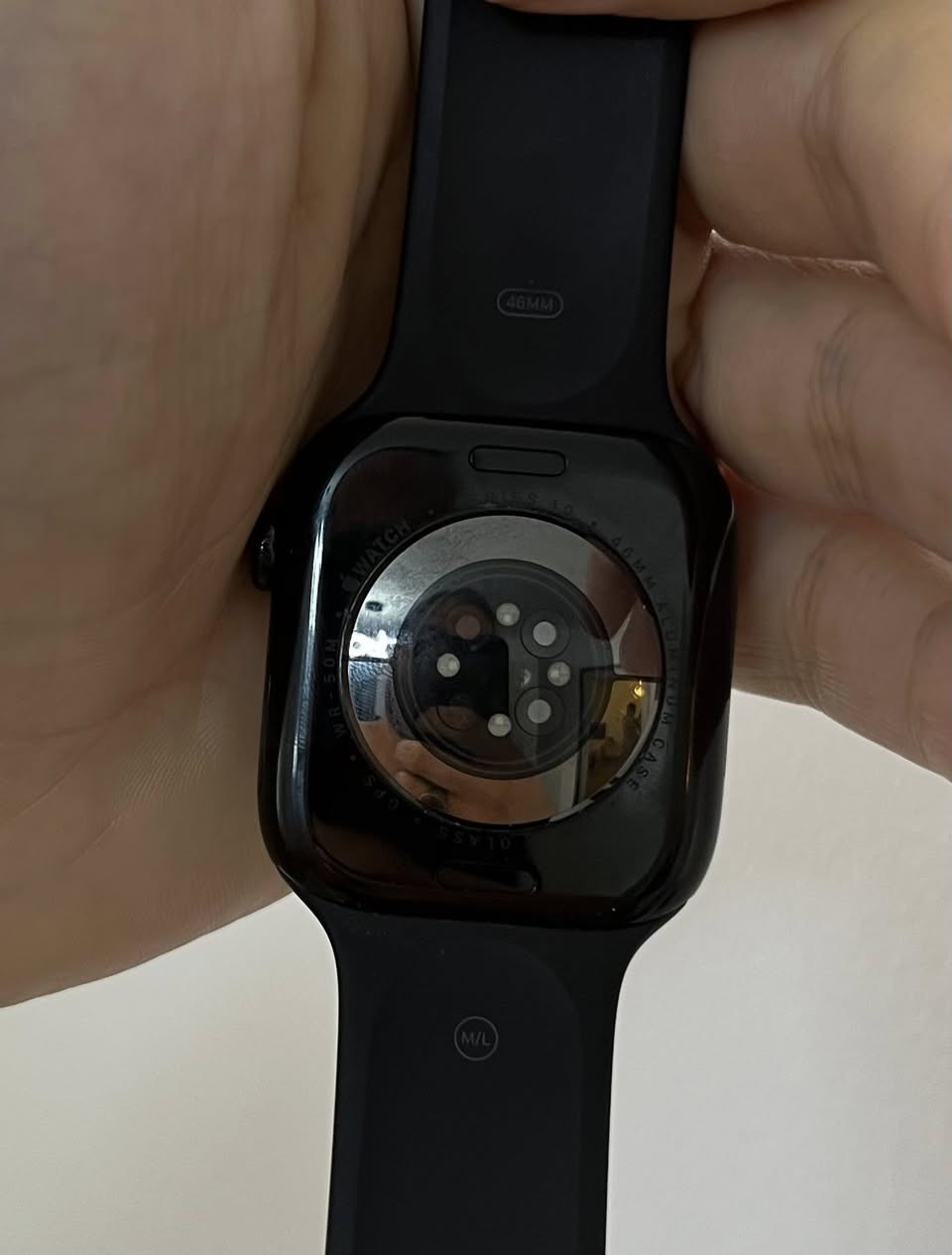 السلام عليكم
Apple watch s10
جيل العاشر 
بطارية ١٠٠ 
بدون ملحقات 
ب٣٠٠ 
***********
