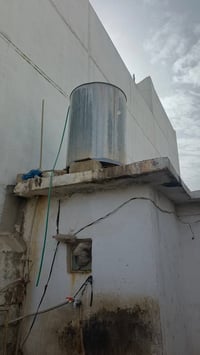 كيزر للبيع مع تانكي عدد اثنين 07728356332