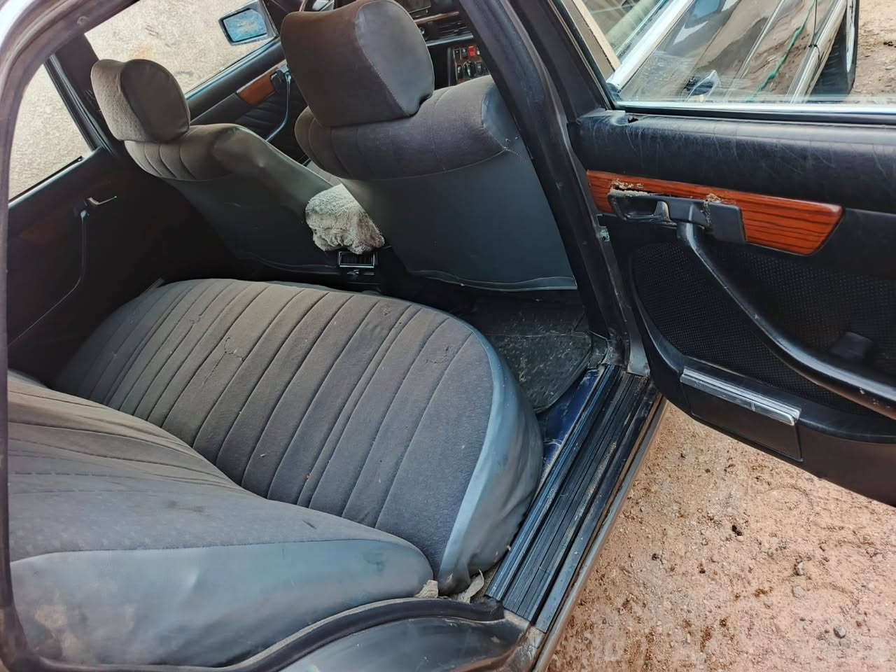 السلام عليكم للبيع مارسيدس رئاسي باب قصير محرك بطة بالكارتون تبريد تدفئة سيارة حلوة ترايك وين متريد غرفة نظيفة تخم تاير سنوية لنهاية ٢٠٢٦مالك خان الربع تحويل عقد مروري مباشر موديل ٨٥بيه هلالت يراد تلكيط فقط سيارة مال جناي السعر ٤٠وبه مجال موجودة بكربلاء الحسينية اتصل بصاحب السيارة اني مكلف بالنشر***********
