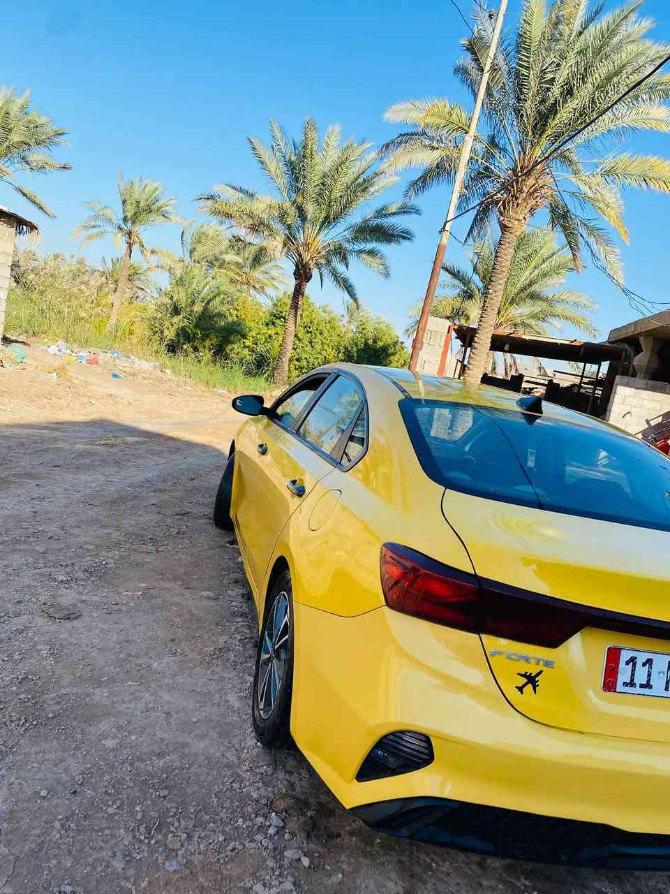 كيا فورتي موديل 2023
وارد امريكي ضربتة بسيطة موضحه بصورة 
* ماشيه 110

• المحرك: 2000 دوش
• شاشه تدعم الكاربلي + كاميرا خلفية
• رادار أمامي
• 3 أنظمة قيادة
• تحكمات ستيرن+ نظام تحديد المسار
• السيارة نظيفة  بدون اي
نقص
بدون منظومة غاز
العنوان/ بغداد 
السعر 165
للأستفسار ***********
