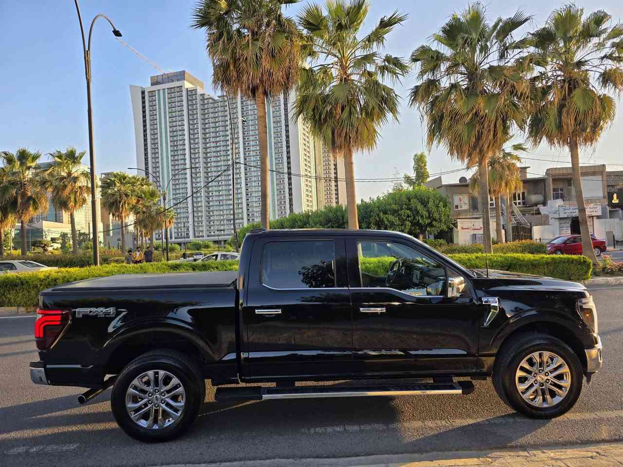 #f150للبيع
2024 lariat (fx4)
V6 3.5 turbo 

السعر: 410$$

ماشيه: 33000 mi
دبل أكسل(4x4)
قفل اكسل
٦ سلندر توين توربو
بانوراما
كيجات دجتال
٢ بصمة 
كشنات امامي تدفئة + تبريد
كشنات امامي تحكم كهرباء
كشنات جلد
سلم خلفي
كير طرح
كير ١٠ نمر
شاشة جبيرة
كاميرات 360 درجة 
حساسات 360 درجة
اشاير بل مري
نقطة عمياء
تشغيل عن بعد 
رادار امامي+ خلفي + جانبي
مرايات هيتر 
باب طويل بدي قصير (المرغوب)
كير و محرك و أكسل حدادية كلة بشرط

  ١ جاملغ امامي صبغ
  ارباك ستيرن  فقط و مرجع بلادي بدون دواخل بدون شاصي

مكان سيارة أربيل
للاستفسار: ***********
فقط بيع بدون مراوس
