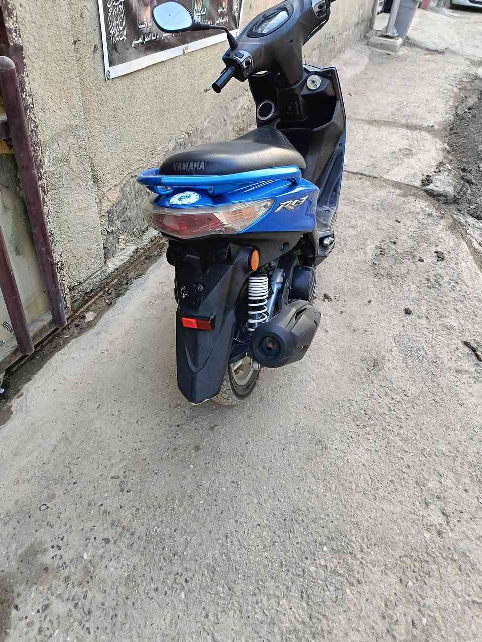 السلام عليكم للبيع دراجه Rz رمبه مكفوله كفاله عامة العنوان بابل حي نادر  السعر 1800وبيهه مجال للاتصال واتساب ***********
