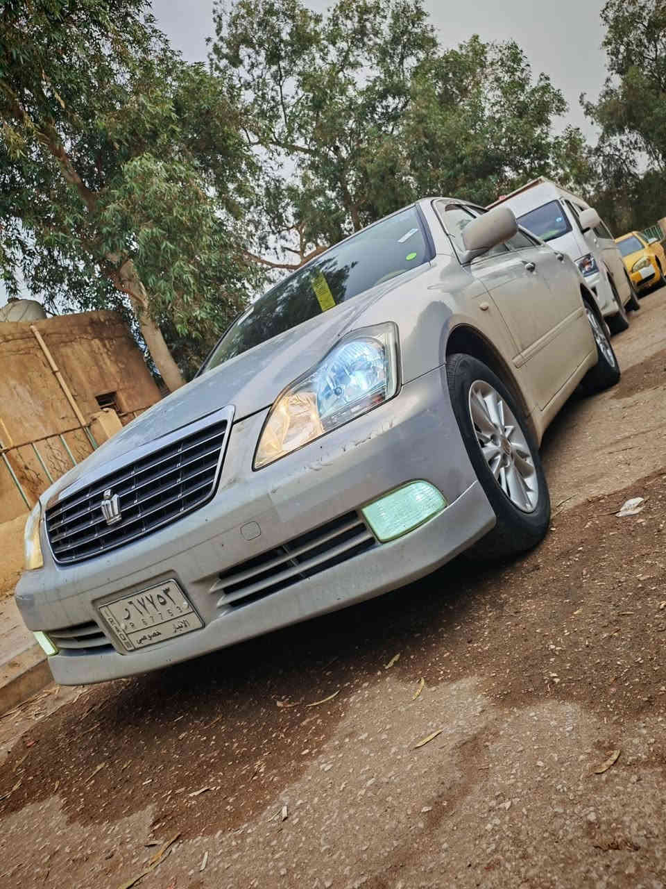 سلام عليكم ورحمه الله وبركاته
البيع شاهينه مديل 2004 كفاله عامه رقم انبار تحويل تحويل ثاني يوم جاهزه للخير ربع ماذب عليها محرك ديفور الزغير  وكير حداديه تخم تاير وباتري وتبريد زنون ماذب عليها ربع 
مكان السياره السماوه قضاء الخضر رقم الهاتف ***********             السعر 155 وبيها مجال
