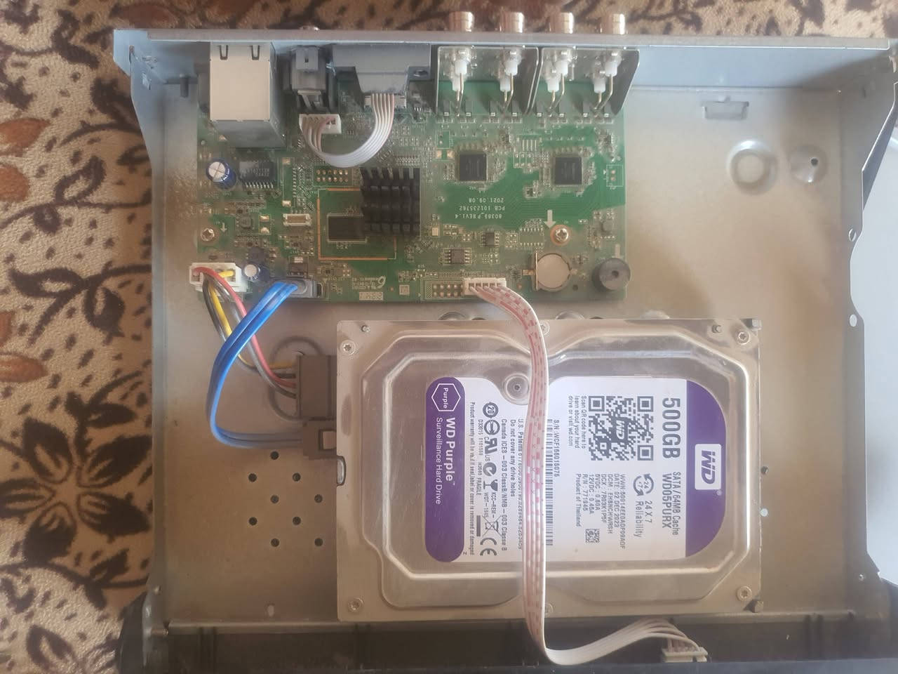 DVR 
مع هارد 500GB HD
DVRكامرات8 يشغل نضيف جدا
للبيع


**إذا كنت صاحب هذا الإعلان وتريد حذفه لأي سبب، رجاءا أرسل رسالة إلى الدعم الفني**